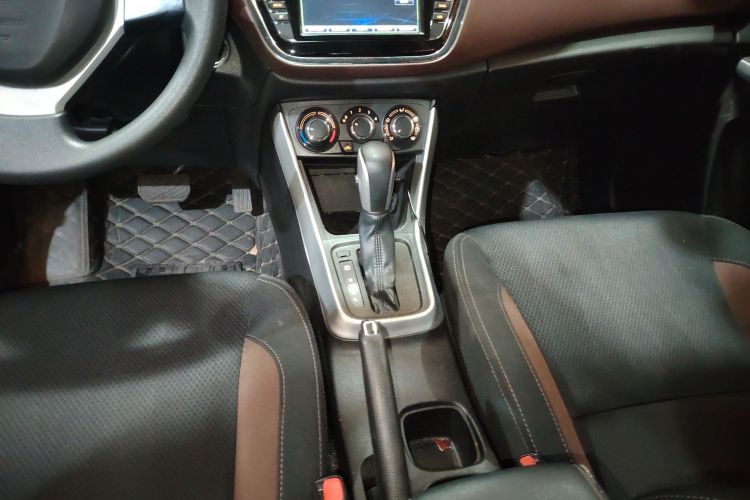 铃木 骁途 2017 汽车图片 #14