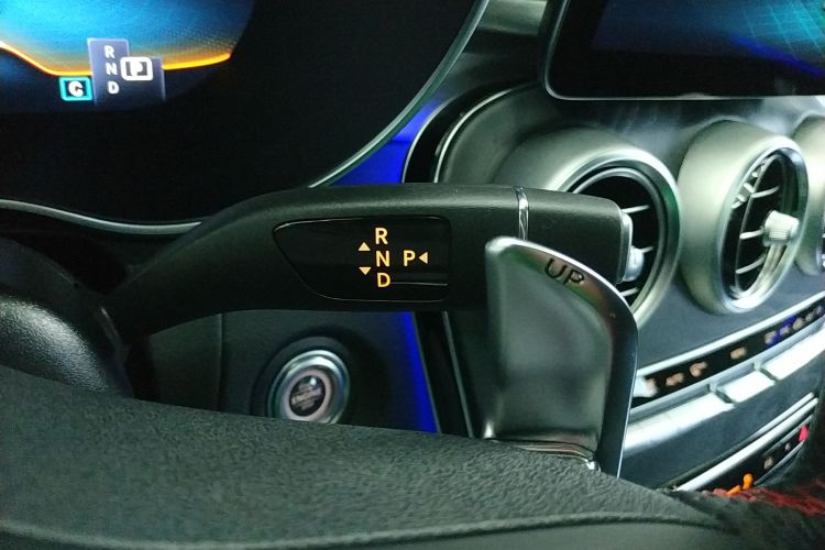 Mercedes-Benz GLC AMG 2022 imagem de carro #14