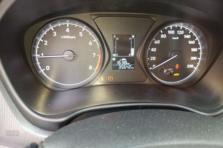 Hyundai Reina 2019 car image #14