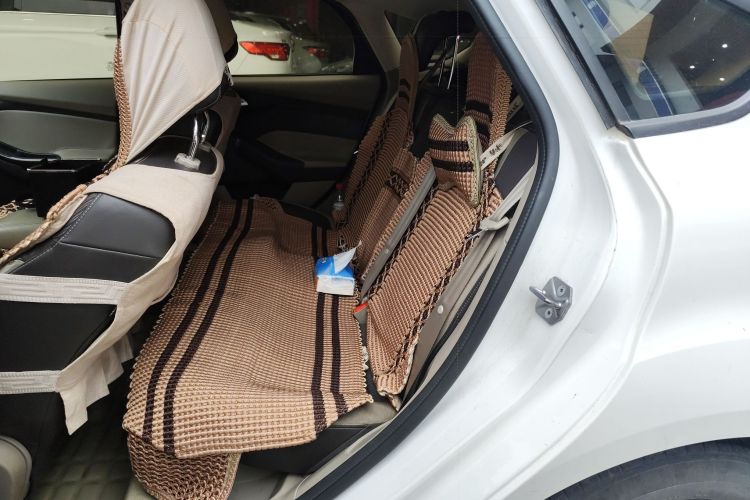 Ford Focus 2014 car image #14