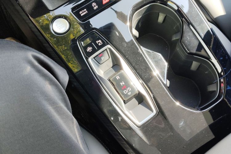 Audi FAW Audi A5L 2025 #14 Audi FAW Audi A5L 2025 car image #14