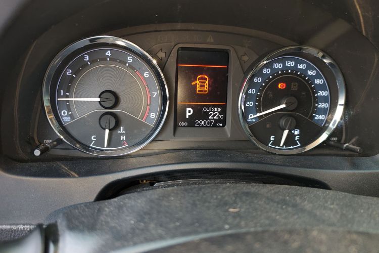 Toyota Corolla 2017 #14 Toyota Corolla 2017 car image #14