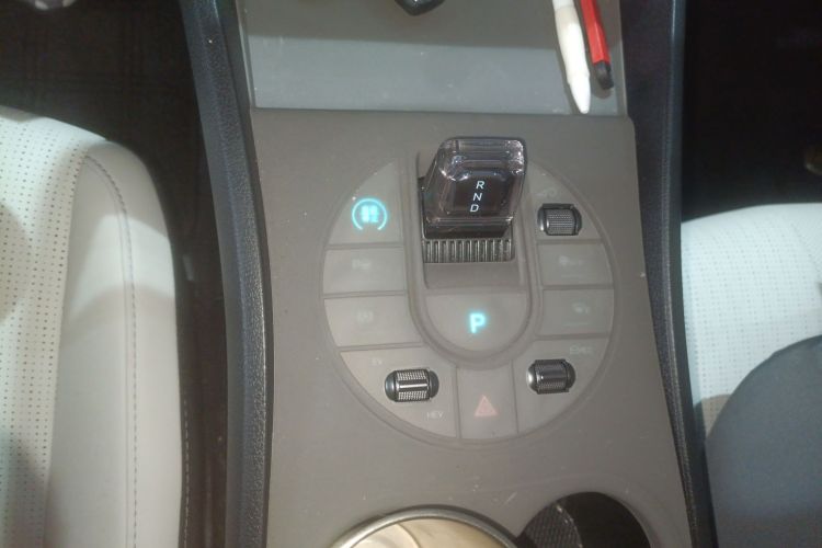 BYD Seal 05 DM-i 2025 #14 BYD Seal 05 DM-i 2025 car image #14