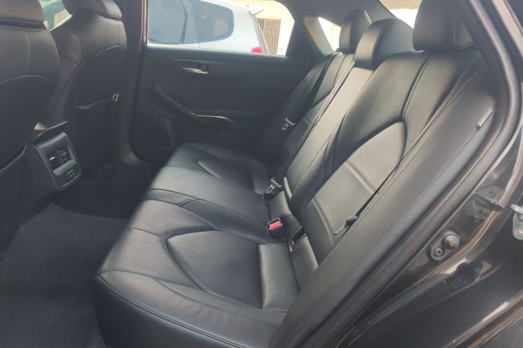 Toyota Avalon 2023 car image #14