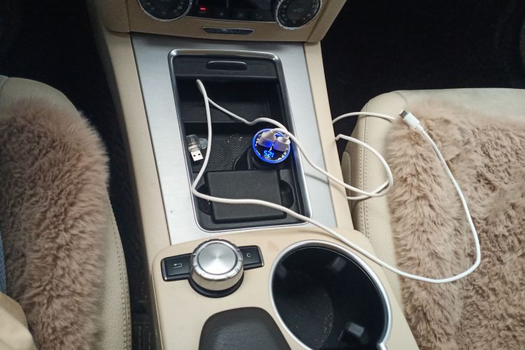 Mercedes-Benz GLK Class 2015 car image #14