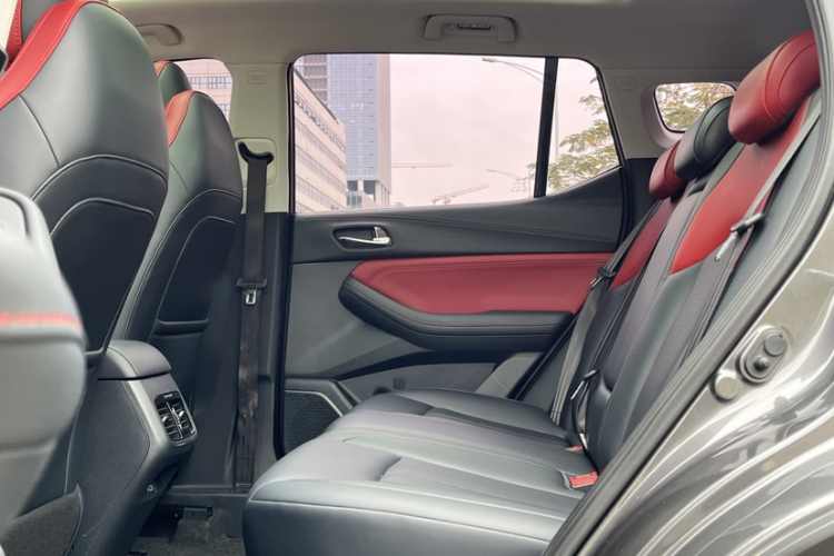 GAC Trumpchi GS4 2021 #14 GAC Trumpchi GS4 2021 car image #14