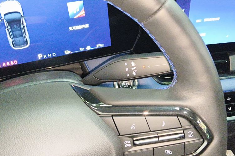 Chevrolet Equinox Plus 2025 #14 Chevrolet Equinox Plus 2025 car image #14