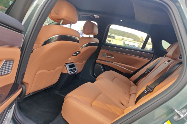 BYD HanL 2025 car image #14