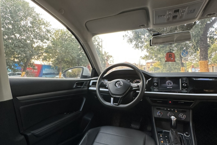 Volkswagen Lavida 2019 #14 Volkswagen Lavida 2019 car image #14