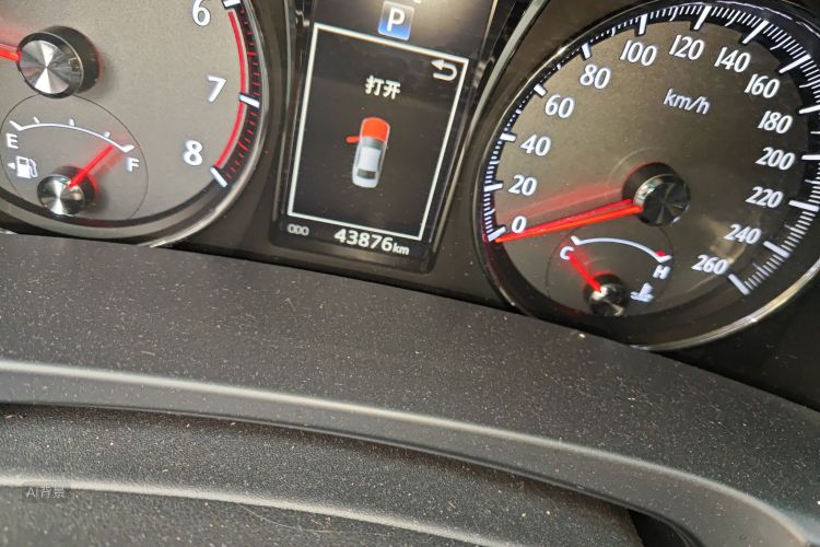 丰田 皇冠 2017 汽车图片 #14