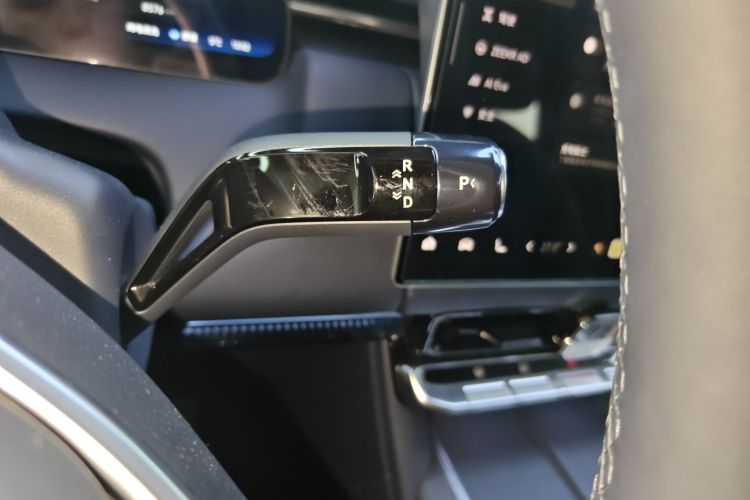 Zeekr 9X 2025 car image #14