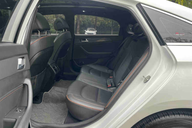 Hyundai Sonata 2017 immagine di auto #14