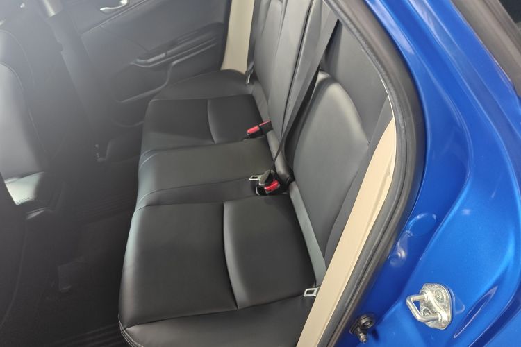 Honda Civic 2018 car image #14