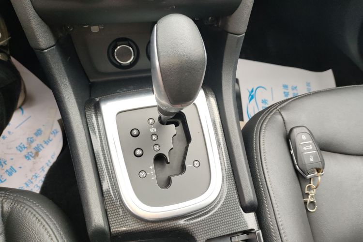 Citroen C4L 2015 car image #14