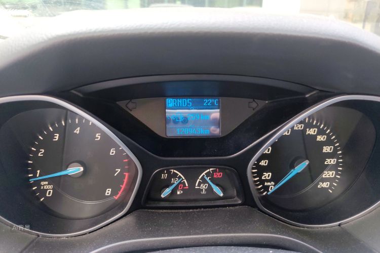 Ford Focus 2014 #14 Ford Focus 2014 car image #14