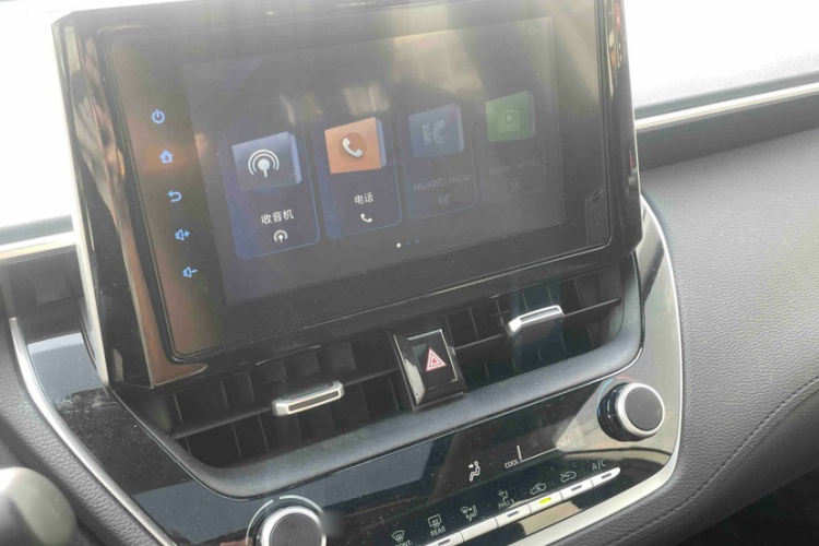 Toyota Frontlander 2022 car image #14