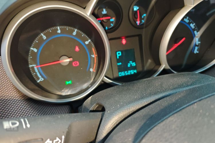 Chevrolet Cruze 2015 immagine di auto #14