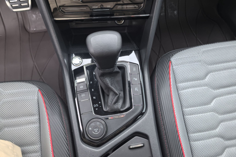 Volkswagen Tiguan X 2021 صورة سيارة #14