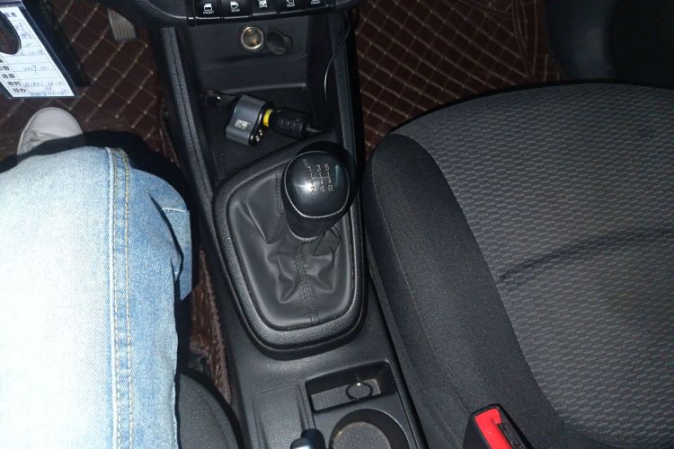 Hyundai Reina 2019 car image #14