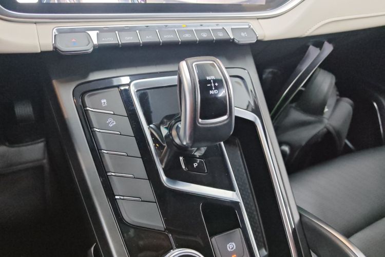 GEELY Boyue 2021 image de voiture #14