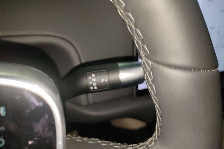 Li L6 2025 imagen de coche #14