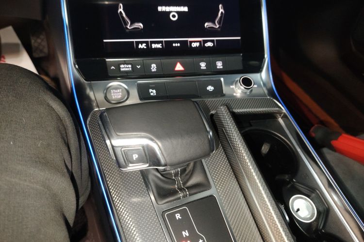 Audi A6L New Energy 2020 #14 Audi A6L New Energy 2020 car image #14