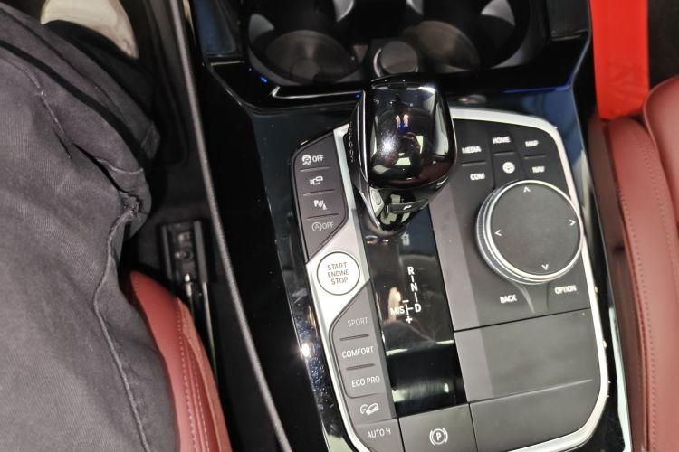 BMW X3 2022 car image #14