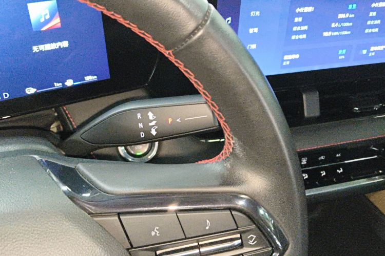 Chevrolet Equinox Plus 2025 #14 Chevrolet Equinox Plus 2025 صورة سيارة #14