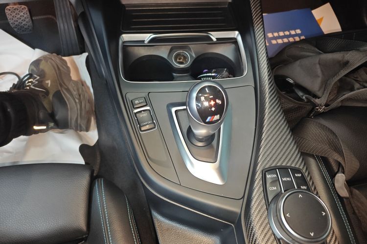 BMW M2 2018 immagine di auto #14