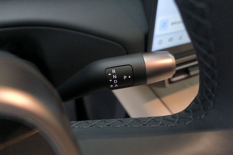 理想汽车 理想MEGA 2025 汽车图片 #14