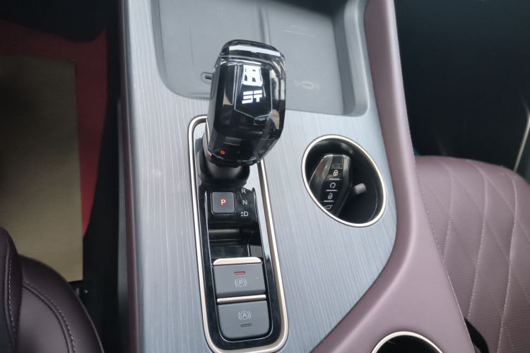 Jetour X90 PRO 2024 #14 Jetour X90 PRO 2024 car image #14