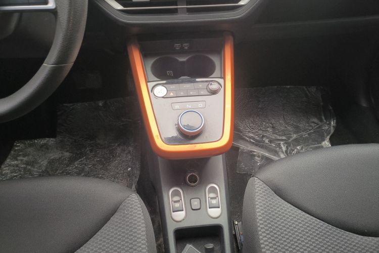 BYD e1 2019 #14 BYD e1 2019 car image #14