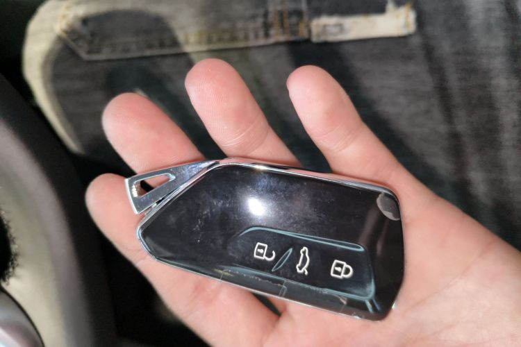 Volkswagen Tavendor 2023 car image #14