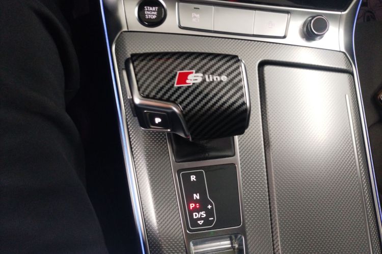 Audi A6L New Energy 2023 #14 Audi A6L New Energy 2023 car image #14