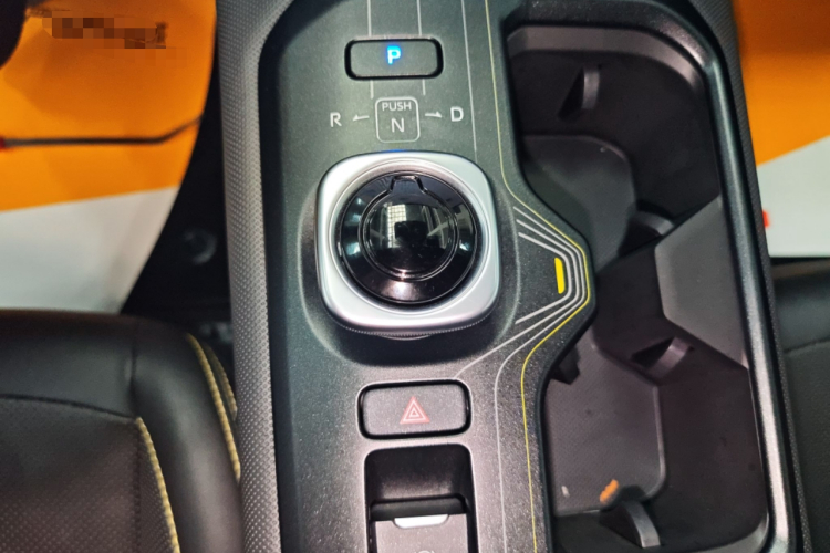 Toyota bZ5 2025 #14 Toyota bZ5 2025 immagine di auto #14