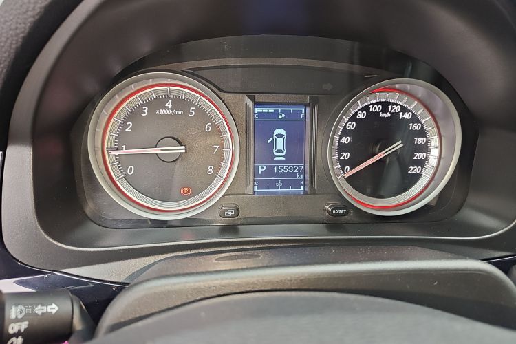 Forthing JOYEAR X5 2018 #14 Forthing JOYEAR X5 2018 car image #14