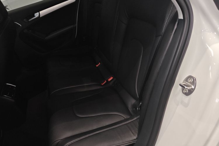Audi A4L 2015 car image #14