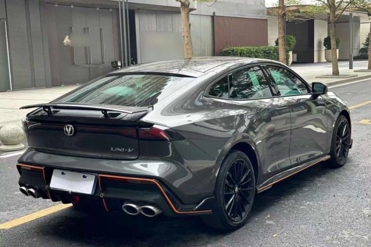 Changan UNI-V 2024 car image #14