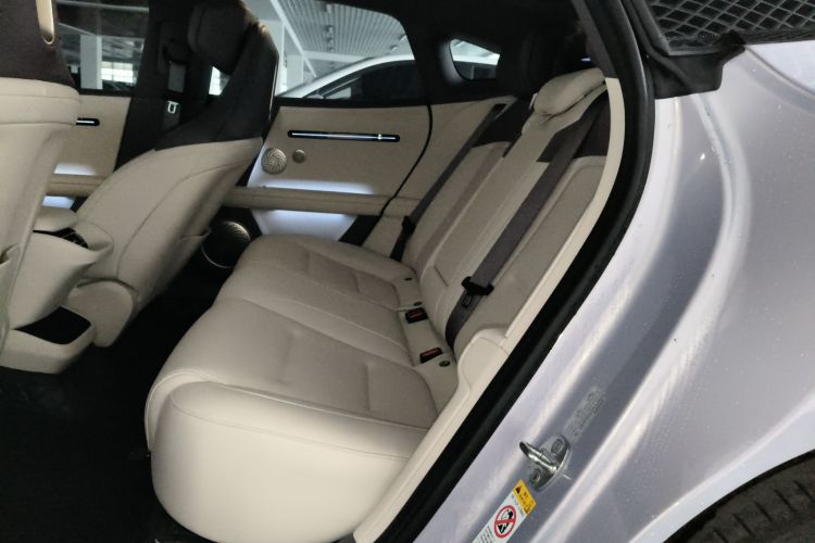 Avatr 06 2025 #14 Avatr 06 2025 صورة سيارة #14