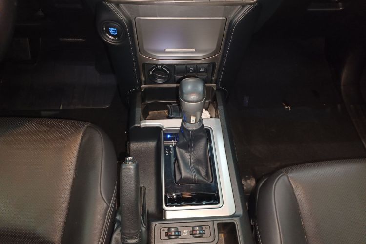 Toyota Land Cruiser Prado 2020 #14 Toyota Land Cruiser Prado 2020 car image #14