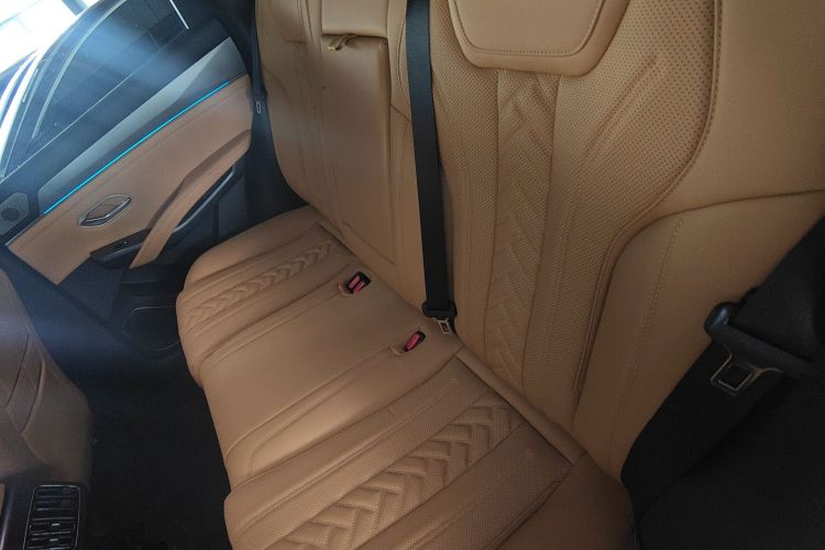 BYD SongL DM-i 2025 car image #14