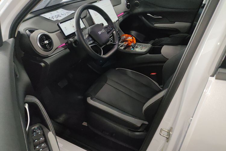 BYD Sea Lion 05 DM-i 2025 image de voiture #14