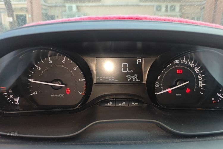 Peugeot 2008 2017 car image #14