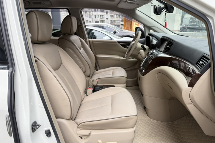 日产 贵士 2018 汽车图片 #14