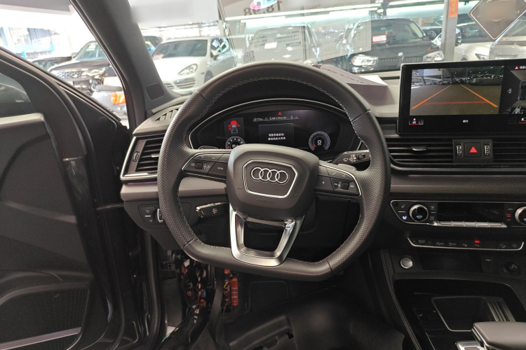 Audi Q5L Sportback 2021 car image #14