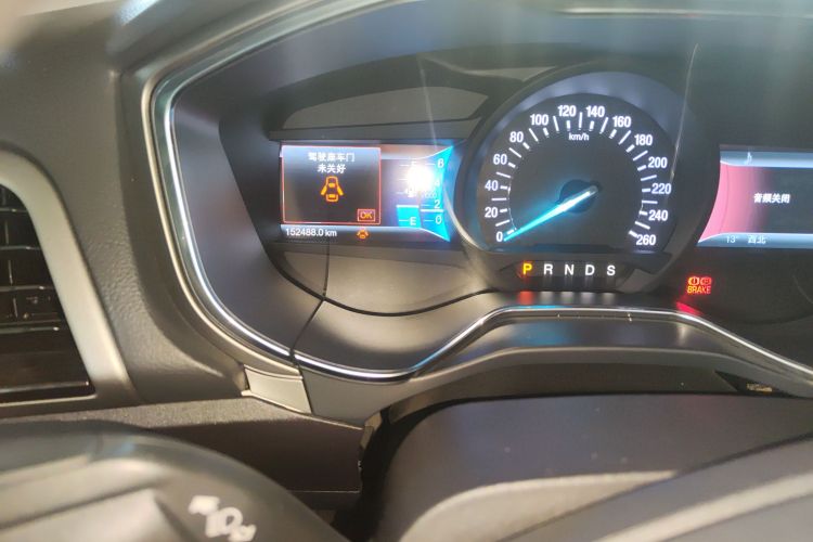 Ford Mondeo 2015 car image #14