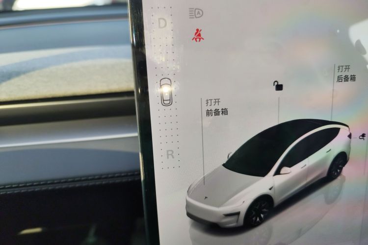 特斯拉 Model Y L 2025 汽车图片 #14
