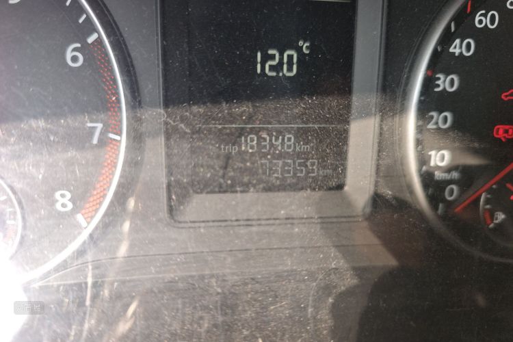 Volkswagen Touran 2015 car image #14