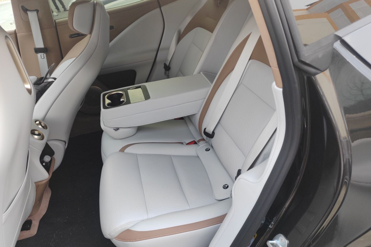 Avatr 07 2025 car image #14