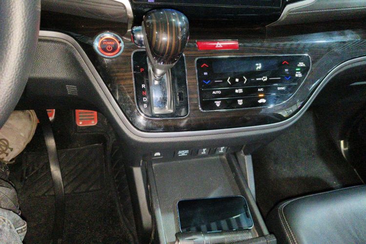 Honda ODYSSEY 2019 #14 Honda ODYSSEY 2019 car image #14